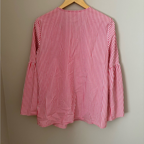 Michael Kors Red and White Bell Sleeve Blouse with Tie Front size Medium - Picture 5 of 5